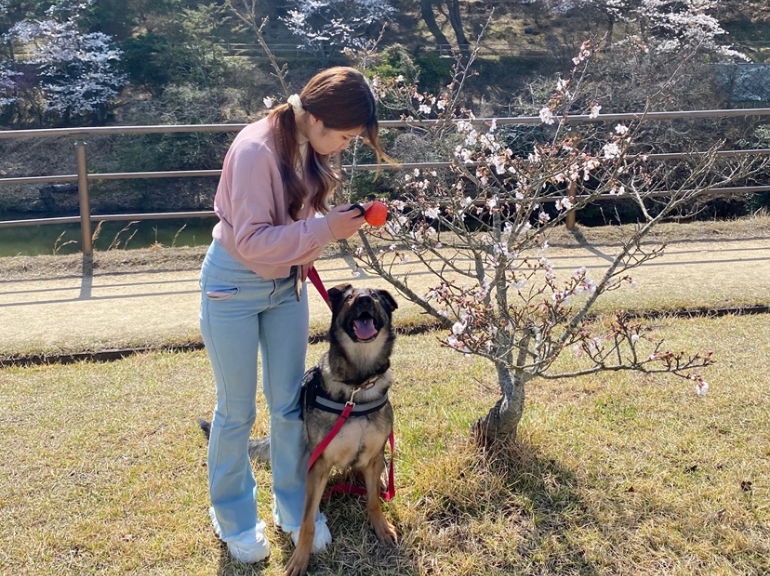 横溝 綾香